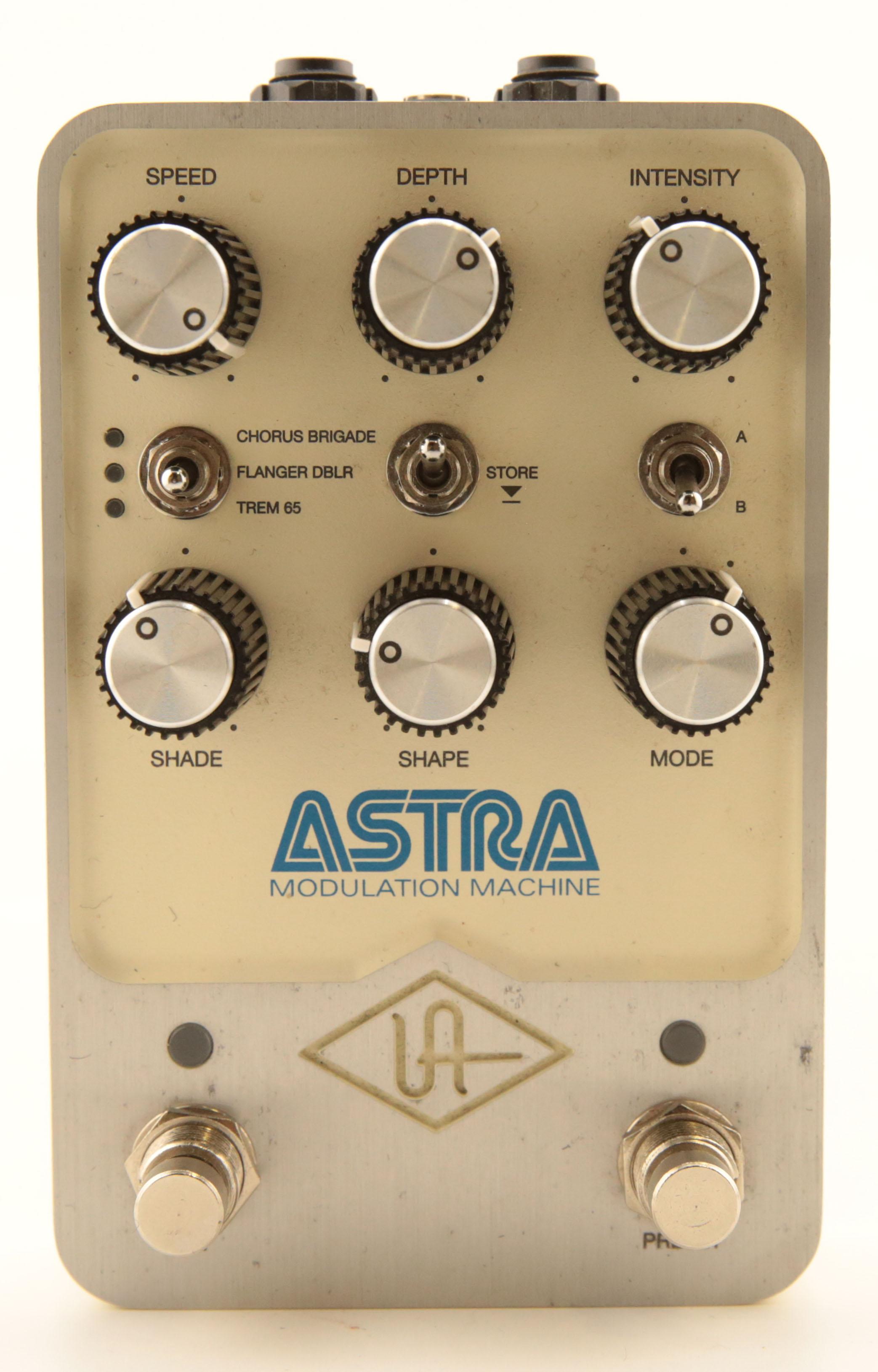 Second Hand Universal Audio UAFX Astra Modulation Machine Pedal